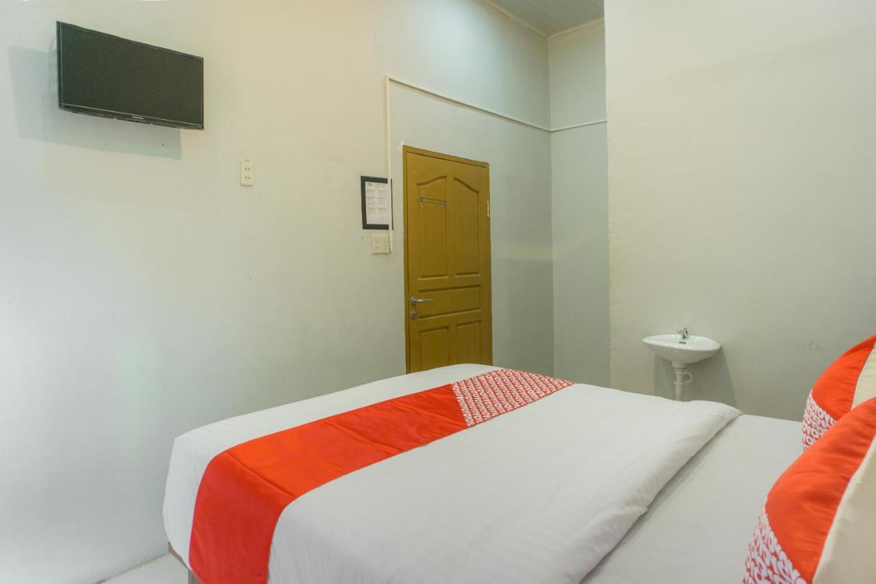OYO 2598 Hotel Chocolate Langsa Esterno foto